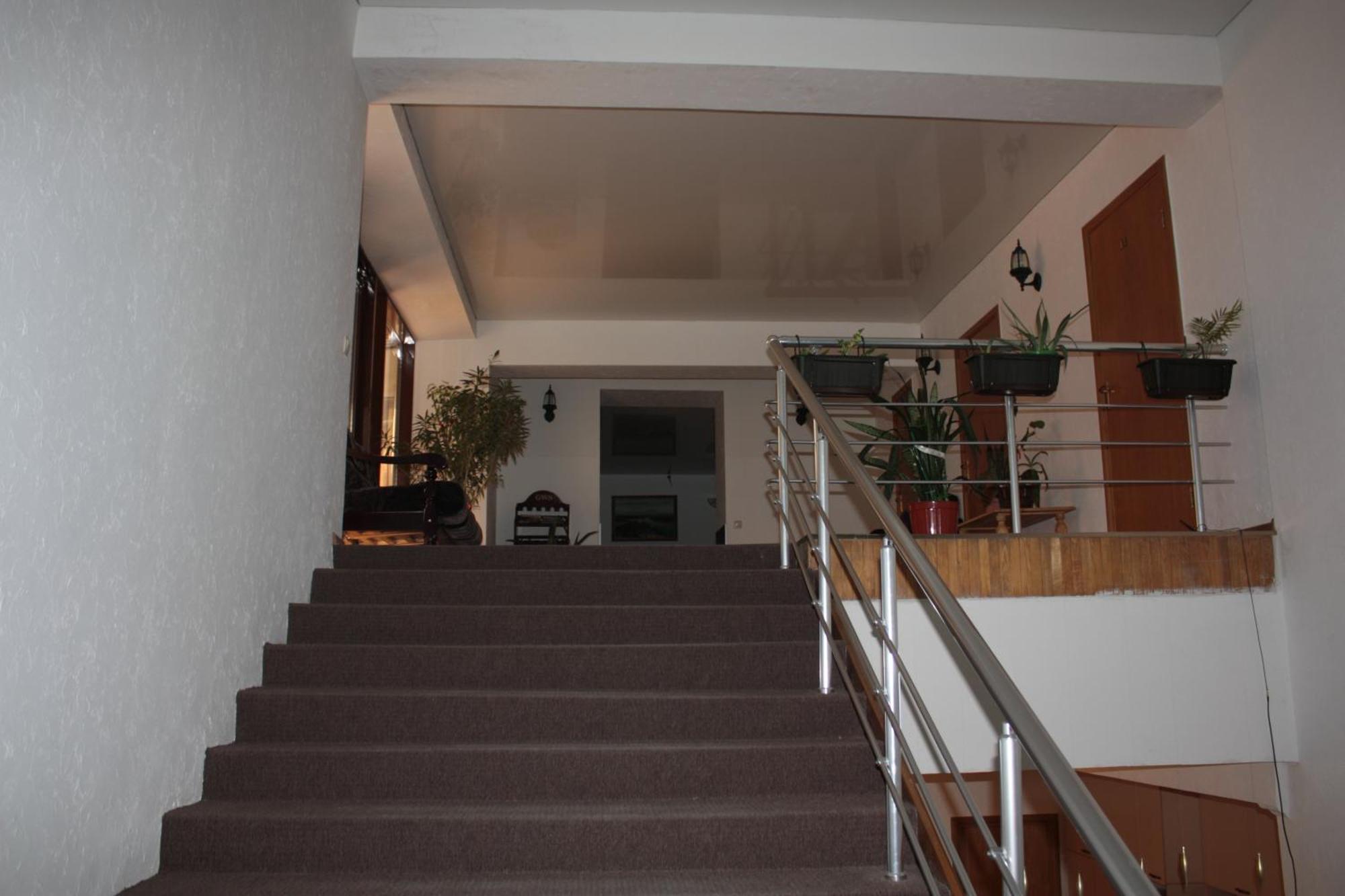 Berkana Hotel Almaty Esterno foto