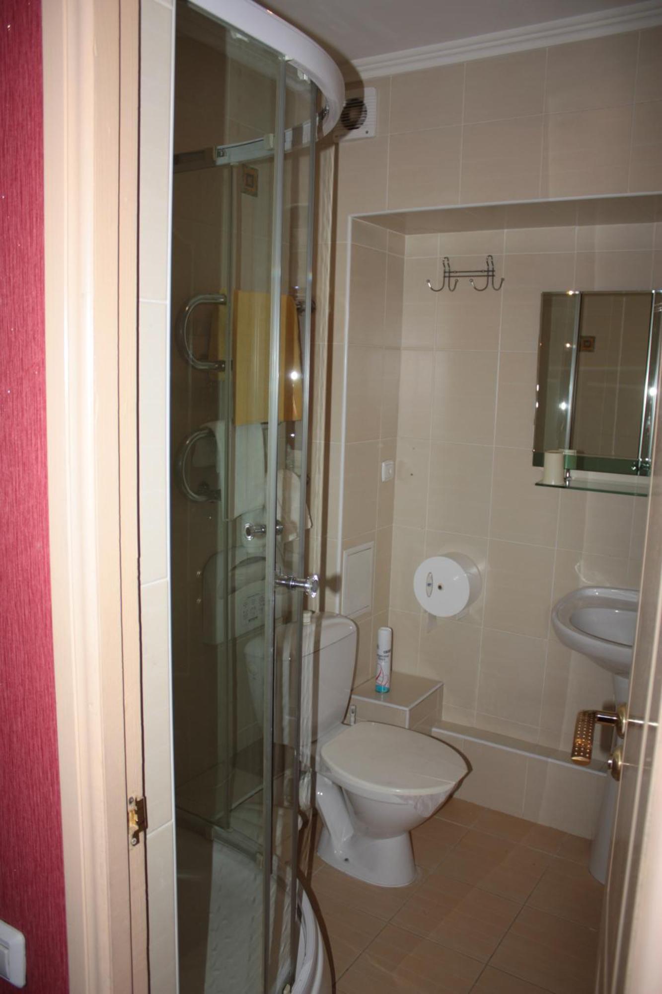 Berkana Hotel Almaty Esterno foto