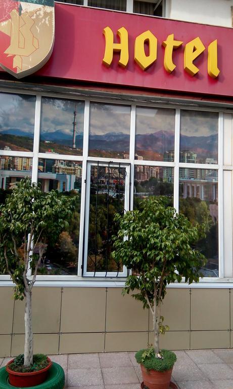 Berkana Hotel Almaty Esterno foto