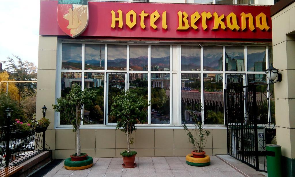 Berkana Hotel Almaty Esterno foto